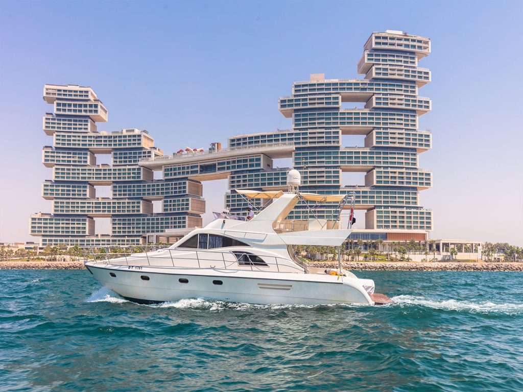 Yacht Charters for Dubai Elite