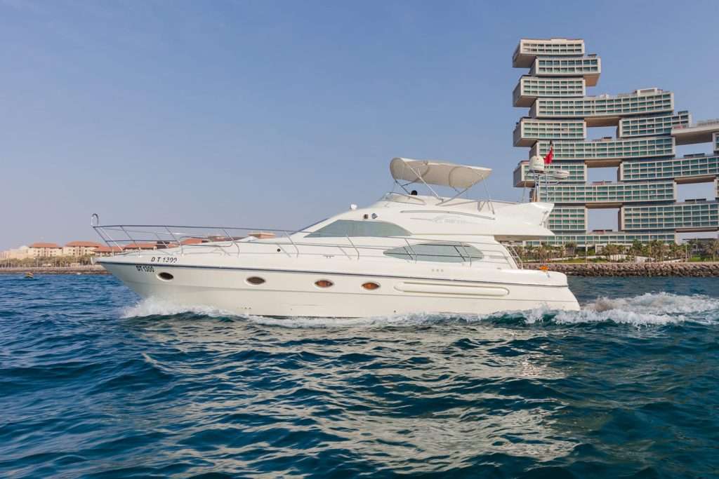 Explore Palm Jumeirah with 50 Feet Luxury Yachts Dubai